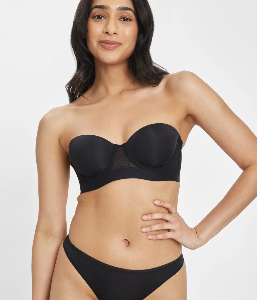 The Smooth Strapless: Jet Black 1 The Smooth Strapless: Jet Black