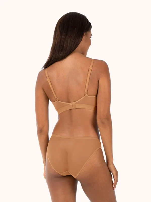 Venus Underwear Shop 33 Venus Underwear Shop -Venus Underwear Shop 3 on model back busty bralette warm oak 4d2450d0 d2be 4ec0 b1d9 2fb9d4d4bf7b